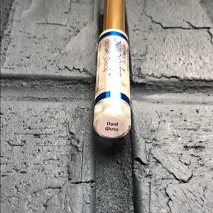 Opal lipsense gloss